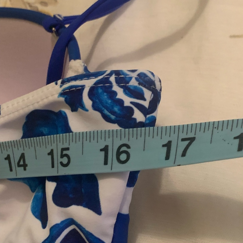 BNNT size Large Swimsuit - Picture 9 of 13